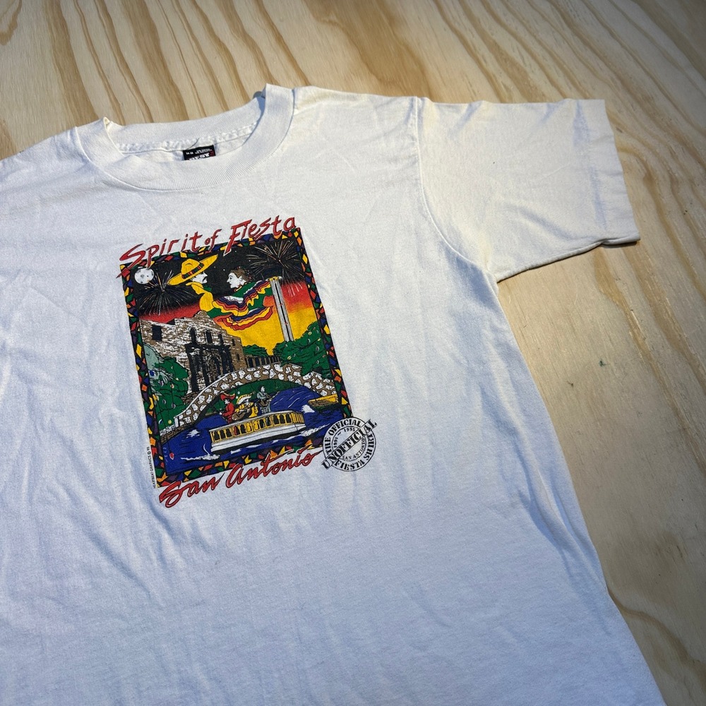 Vintage 1995 San Antonio Spirit of Fiesta Shirt Fruit of the Loom White 14-16